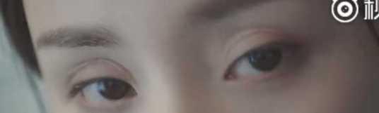 杨幂与唐嫣同台（杨幂唐嫣争斗战国际幂腹背受敌难再续）(34)