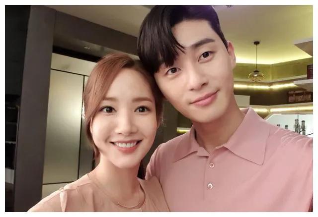 朴敏英恋情曝光（朴敏英富豪男友被扒）(10)