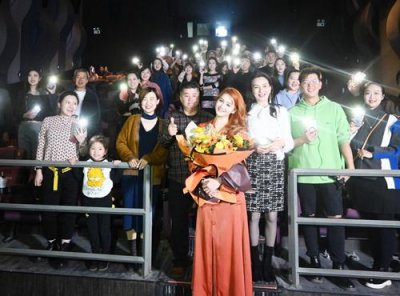 ​济南 张丹妮 鲁丹妮携青春爱情电影踮起脚尖说爱你约会泉城