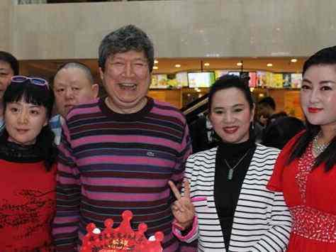 慈善家李春平的个人资料（继承好莱坞影星70亿遗产）(12)