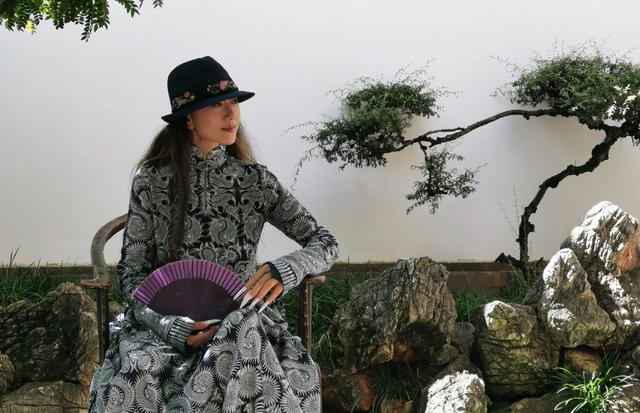 杨丽萍的年龄和个人资料 61岁杨丽萍近照曝光(6)