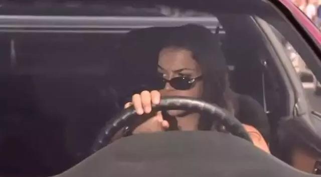 机车特技女车手（荧幕史上最火辣的美女车手TOP10）(20)