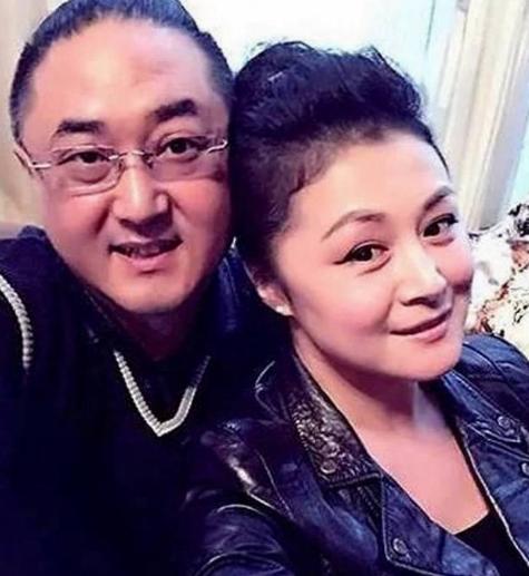 于月仙车祸怎么去世（于月仙举行遗体告别仪式）(19)