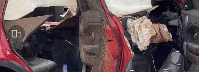 于月仙车祸怎么去世（于月仙举行遗体告别仪式）(6)