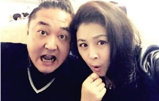 于月仙车祸怎么去世（于月仙举行遗体告别仪式）(18)