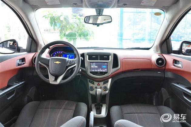 爱唯欧两厢1.4l测评（爱唯欧购车手册）(5)