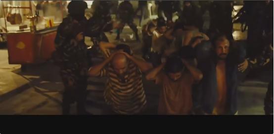 电影简介去哪里找(电影抓住外国佬)(4)