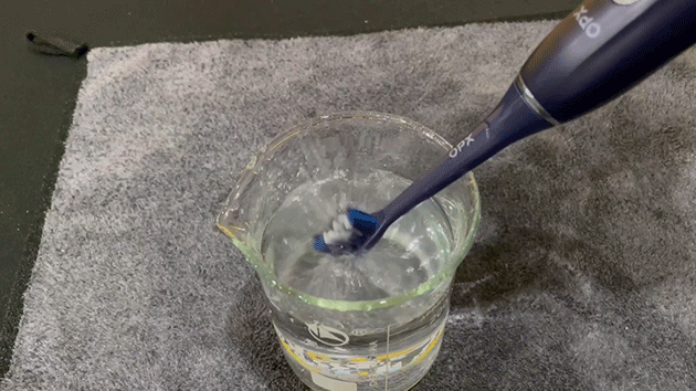 电动牙刷真跟普通牙刷到底哪个好，用电动牙刷的风险