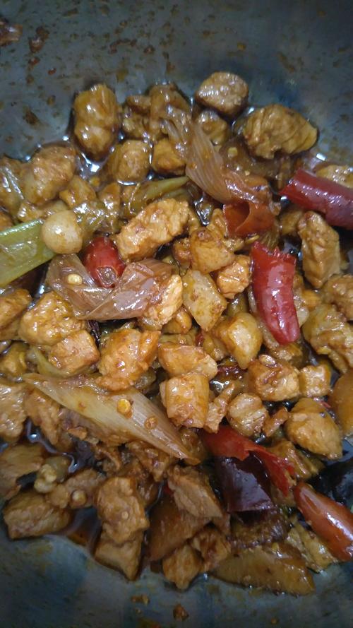 辣子肉丁做法(辣子肉丁做法是什么)