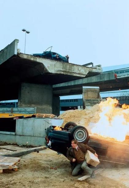 全球十大劲爆飙车电影（电影史上10部经典飙车影片）(14)