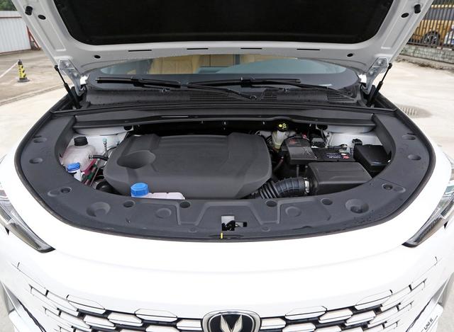 15万左右买什么车（预算15万买车我们精选了这4款）(8)