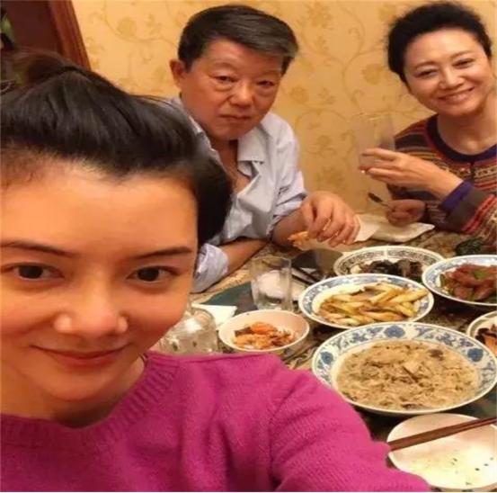 车晓个人资料和王丽云（金角大王车晓彤）(7)