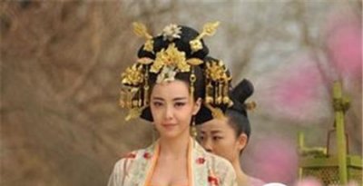 ​怎么样给夫君戴绿帽子，先用玉人搞定夫君