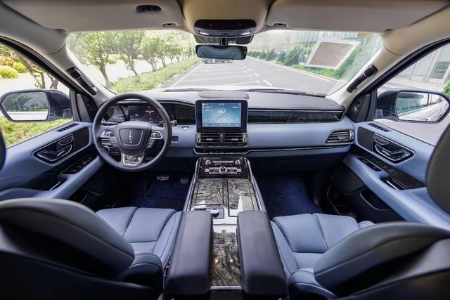 林肯加长版礼宾车曾经的辉煌 加长礼宾车盘点(11)