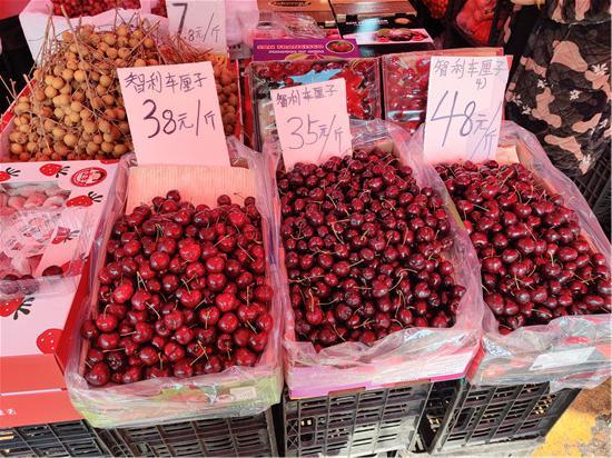 车厘子这么难吃凭什么卖这么贵（车厘子价格腰斩）(1)