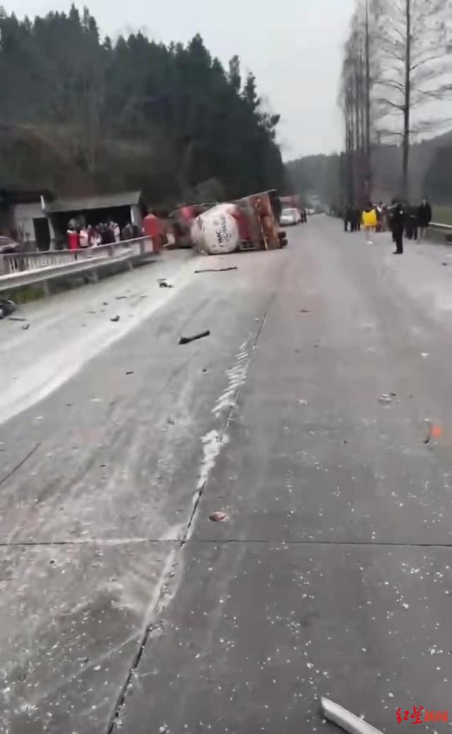 四川江油车祸伤者（四川江油车祸致8死19伤）(1)