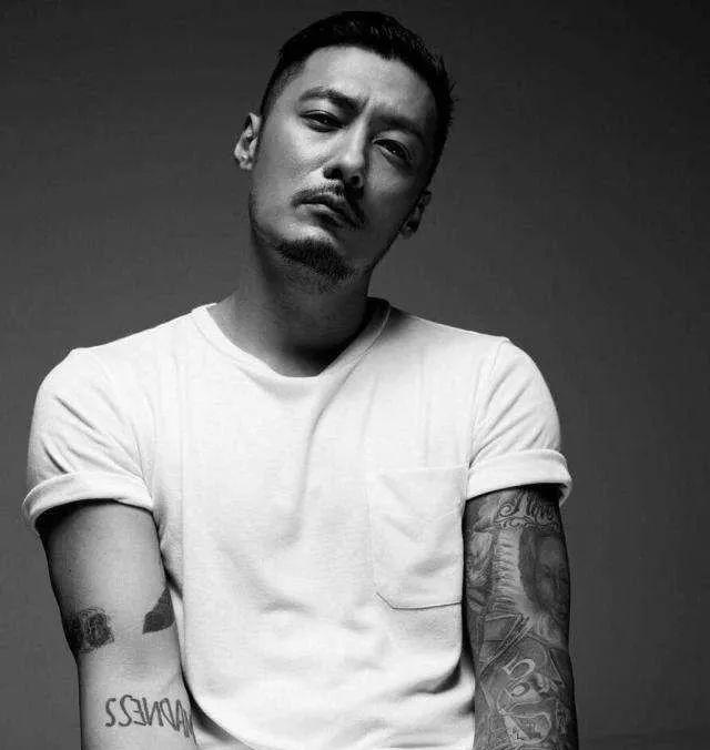 余文乐潮牌店官网（听说余文乐能把潮牌生态带向民间）(26)