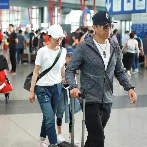 袁泉和夏雨谁的成就高(遭遇两次背叛仍不离不弃)(51)