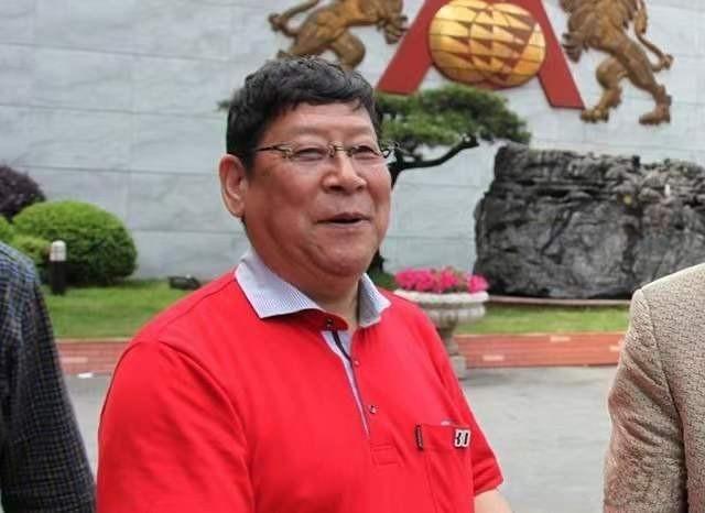 袁泉和夏雨谁的成就高(遭遇两次背叛仍不离不弃)(54)