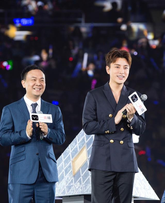 贾乃亮与李小璐今日状况（调侃半个娱乐圈）(17)