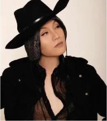 娱乐圈最漂亮的四大美女（娱乐圈9位变性美女）(14)