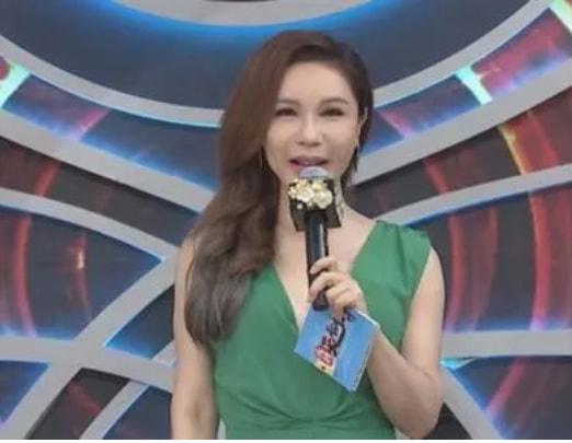 娱乐圈最漂亮的四大美女（娱乐圈9位变性美女）(10)