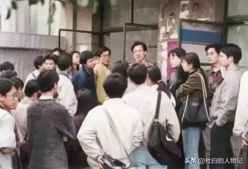 俞敏洪讲述创立新东方背后的故事(从北大辞职到新东方总裁)(7)