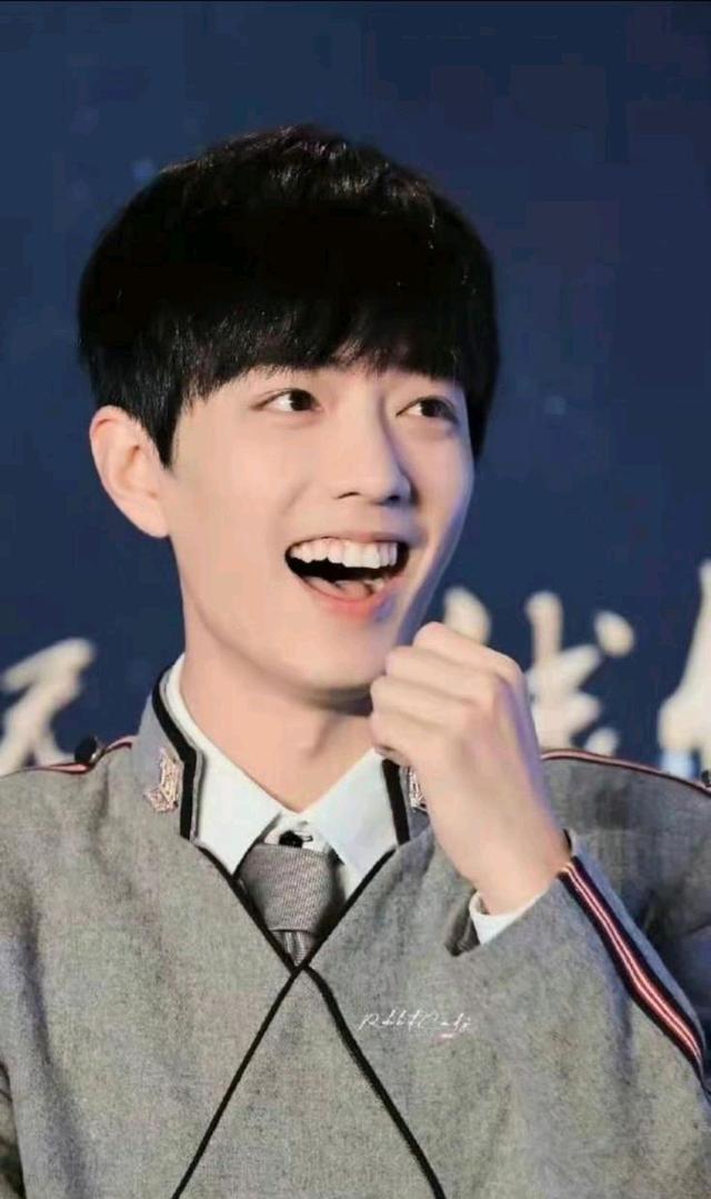 凤凰网十问肖战的文章是啥（快到1005了肖战往事不堪回首月明中）(5)