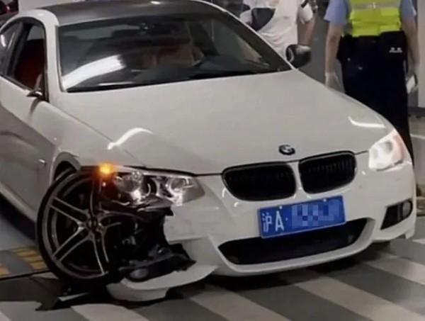 上海地库现天价车祸（上海今年最贵地库车祸）(13)