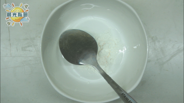 家庭版土豆泥的7种家常做法（学会如何调制汤汁）(8)