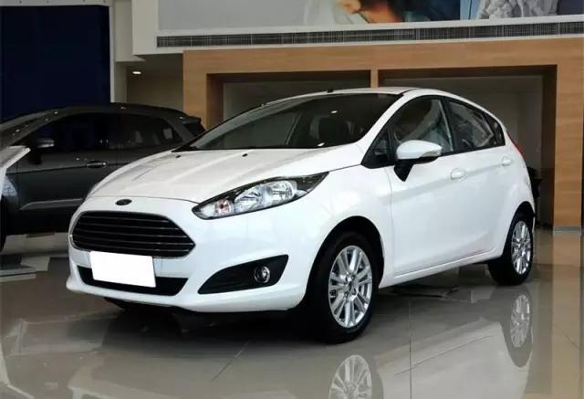 公认油耗最低的4款两厢车（5款7万左右的车合资两厢精品车详解）(3)