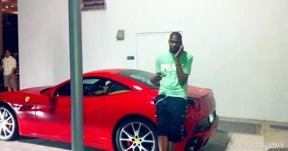 现役nba巨星开什么车（看看NBA球星们的那些超级座驾）(13)