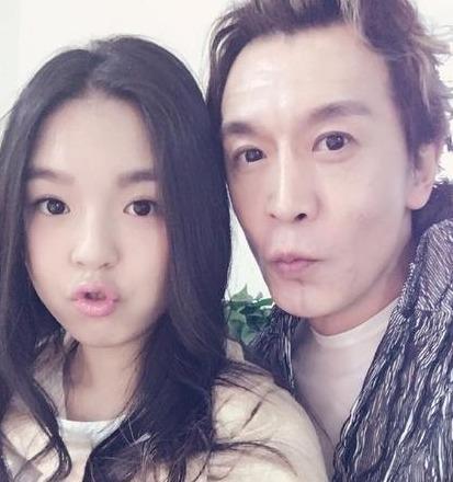 李咏离世哈文的坚持（3年前含泪婉拒公婆出席李咏葬礼）(21)