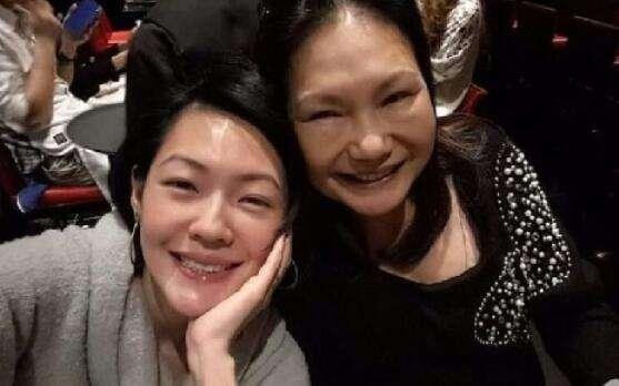 大s跟小s是亲姐妹吗（同样替老公道歉）(49)