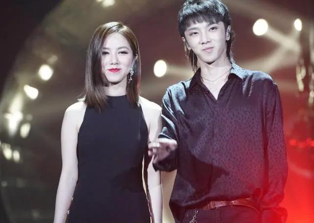 华晨宇最早的女朋友（的未婚奶爸华晨宇背后的6个女人）(26)