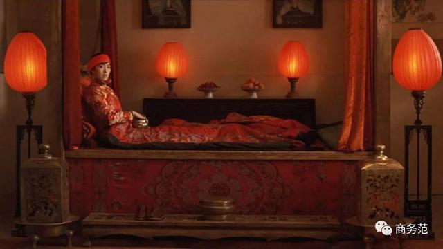 导演张艺谋坚决反对整容(在拒绝整容女演员上)(24)