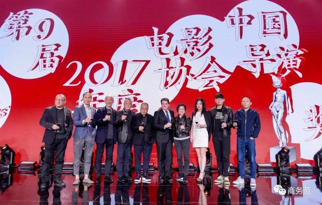 导演张艺谋坚决反对整容(在拒绝整容女演员上)(34)