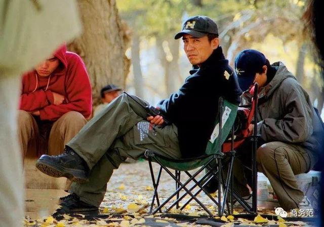 导演张艺谋坚决反对整容(在拒绝整容女演员上)(15)