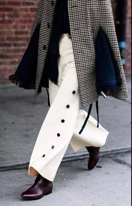 穿衣服的搭配教程（穿搭土气又显老）(19)