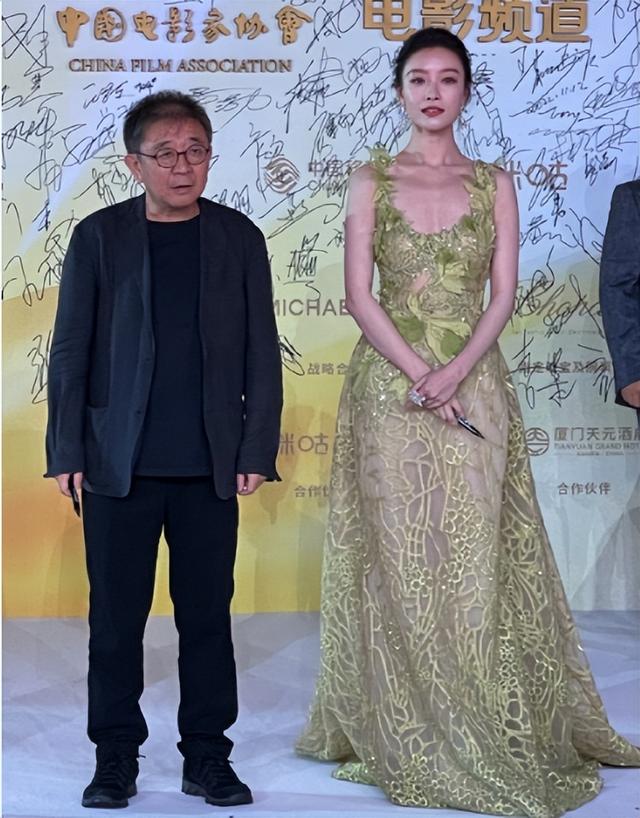 张小斐获金鸡奖影后获奖感言（金鸡奖红毯高光）(9)