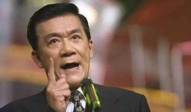 侯耀文闺女和侯耀华争遗产谁赢了(2011年侯耀文骨灰安放仪式)(20)