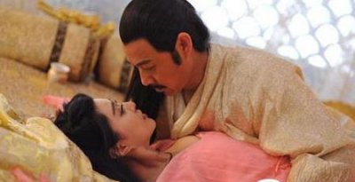 ​狼狈！目击天子与爱妃亲密的结束是何如的?