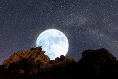 ​为什么没有能用手指月亮：指月亮果然会被割掉耳朵吗