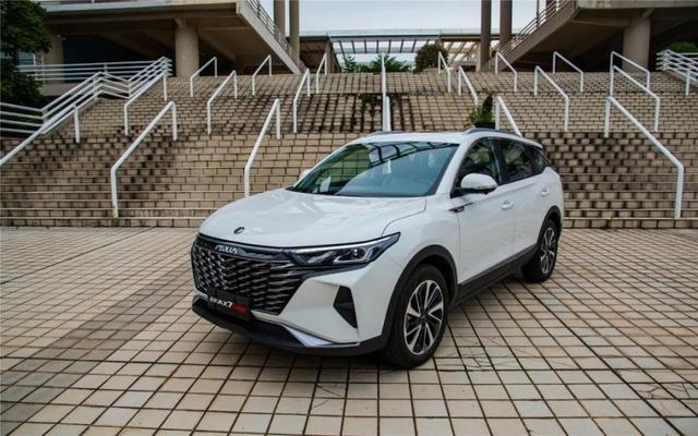 东风风神ax7马赫版试驾评测（换上了比2.0T更强的1.5T）(12)