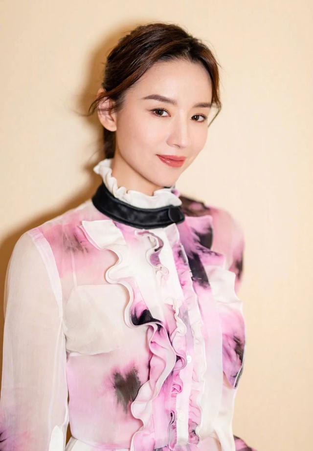 王大治背景厉害吗(最丑影帝王大治的失败上位路)(9)