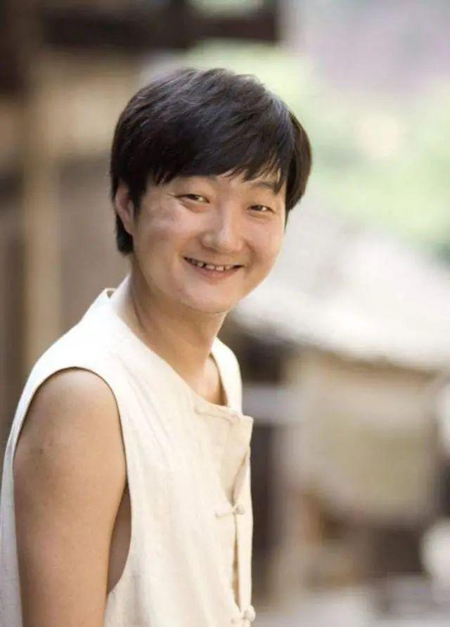 王大治背景厉害吗(最丑影帝王大治的失败上位路)(5)