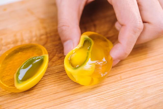 在家怎么自制皮蛋(自制无铅皮蛋家庭版做法)(3)