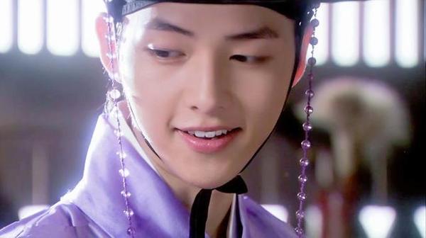 目前甜到牙疼的5部都市爱情剧(熬夜也要追的女扮男装剧TOP8)(12)