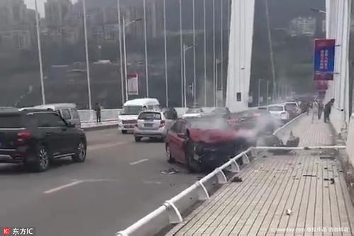 重庆大巴车坠江伤亡人员（重庆大巴车坠江事件大反转）(2)