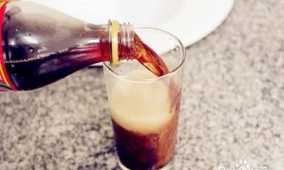 可乐污渍隔天可以洗掉吗,可乐是否可以清洗水垢?